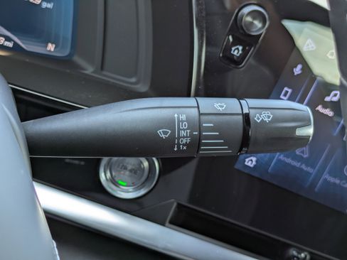 Used 2025 Chevrolet Corvette Stingray Coupe w/ 1LT image 16