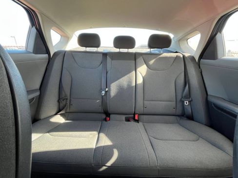 Used 2025 Kia K4 FWD image 33