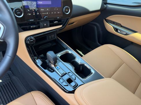 Used 2025 Lexus NX 350 AWD w/ Accessory Package (2T) image 15