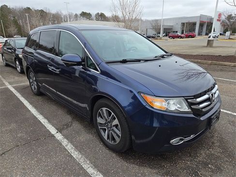 Used 2015 Honda Odyssey Touring image 1