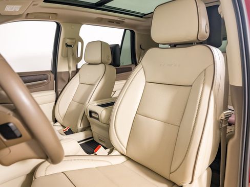 Used 2023 GMC Yukon Denali w/ Denali Reserve Package image 20