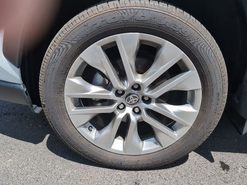 Used 2023 Toyota RAV4 Limited AWD/4WD image 10