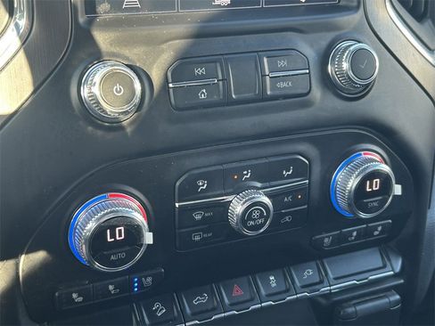 Used 2021 GMC Sierra 1500 AT4 image 33