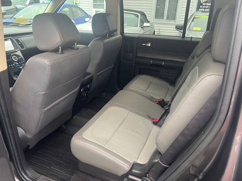 Used 2018 Ford Flex Limited w/ Equipment Group 303A AWD/4WD image 18