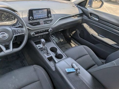 Used 2022 Nissan Altima 2.5 S FWD image 19