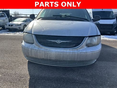 Used 2003 Chrysler Town & Country EX image 3