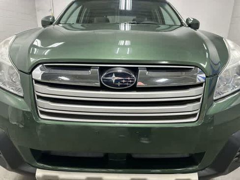 Used 2013 Subaru Outback 2.5i Limited AWD/4WD image 30