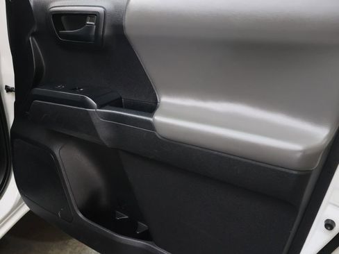 Used 2021 Toyota Tacoma SR image 13