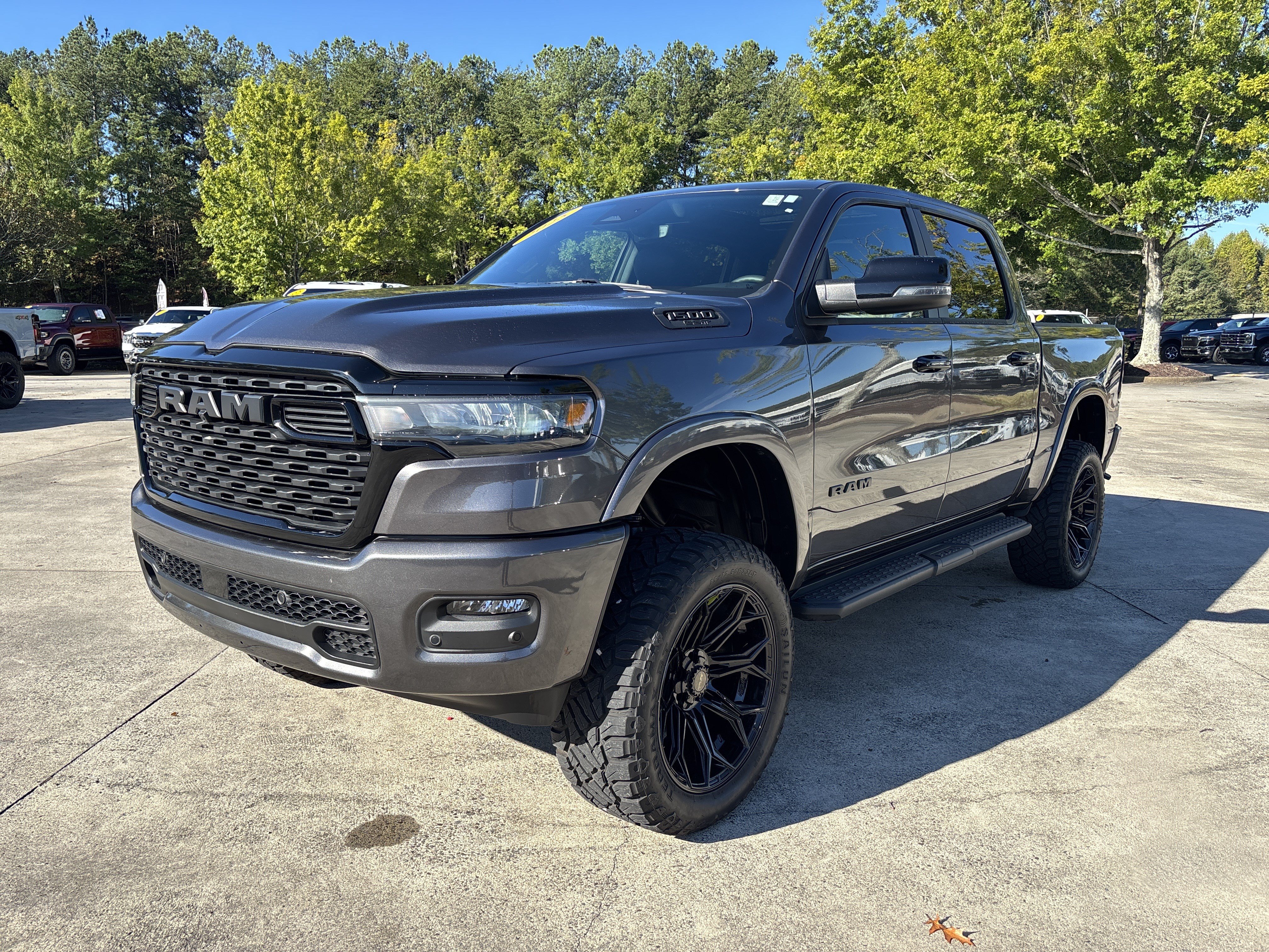 Used 2025 RAM 1500 Big Horn AWD/4WD image 3