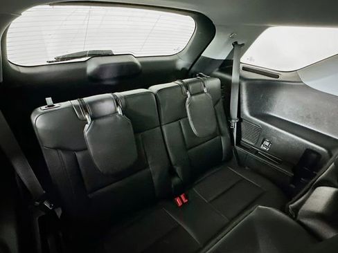 Used 2023 Ford Explorer XLT w/ Equipment Group 202A image 32