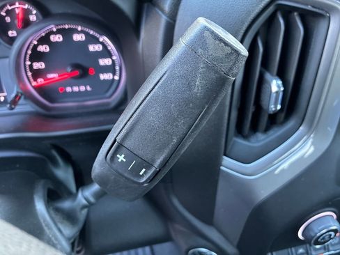 Used 2022 Chevrolet Silverado 1500 Custom image 24