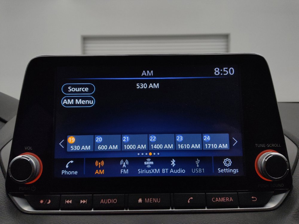 Used 2024 Nissan Sentra SR FWD image 25