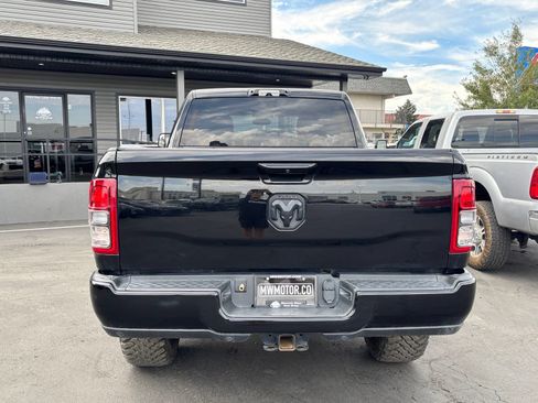 Used 2021 RAM 2500 Big Horn w/ Night Edition AWD/4WD image 4