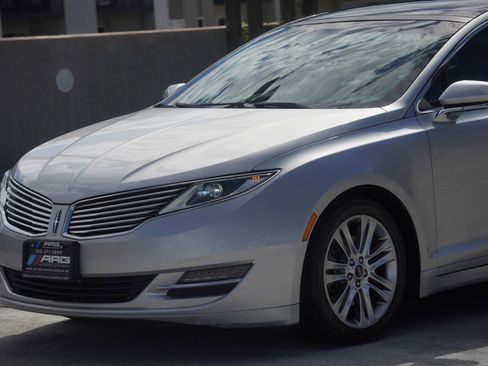 Used 2014 Lincoln MKZ Sedan 4D w/ Equipment Group 102A Reserve image 33