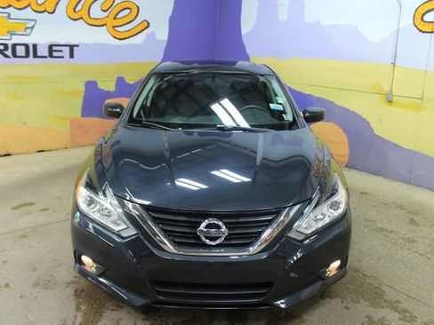 Used 2018 Nissan Altima 2.5 SV FWD image 3
