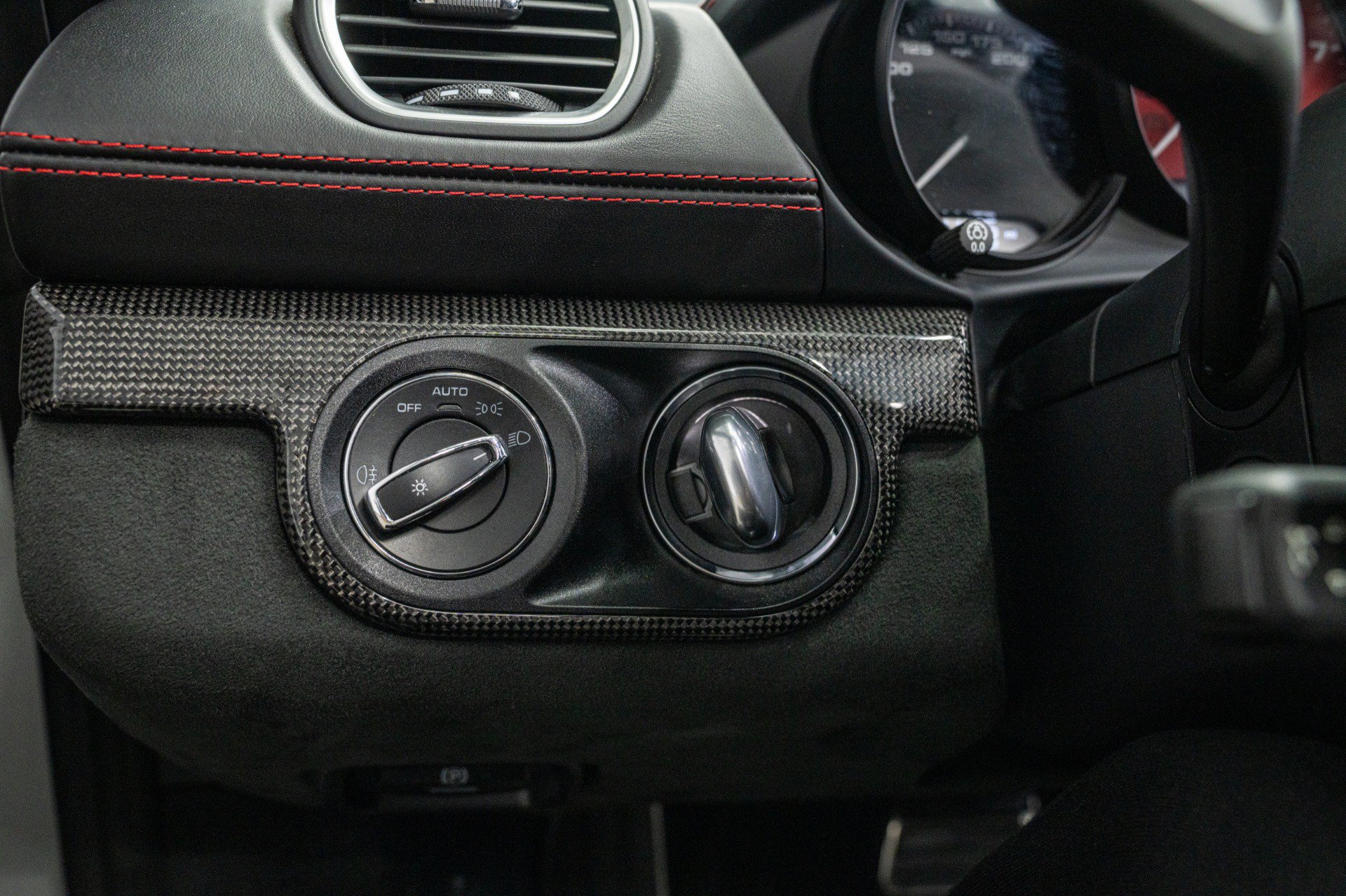 Used 2024 Porsche 718 Boxster GTS w/ GTS Interior Package RWD image 25