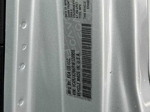 Used 2024 Jeep Wrangler High Altitude image 25