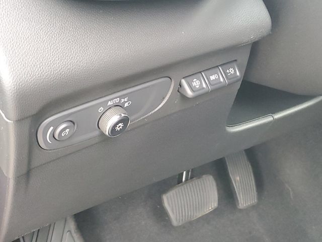 Used 2023 Buick Envision Avenir AWD/4WD image 9