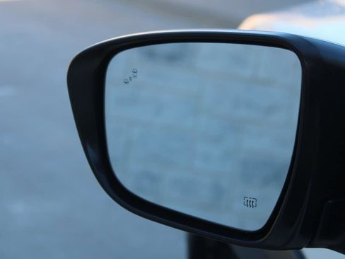 Used 2022 Nissan Frontier PRO-4X image 21