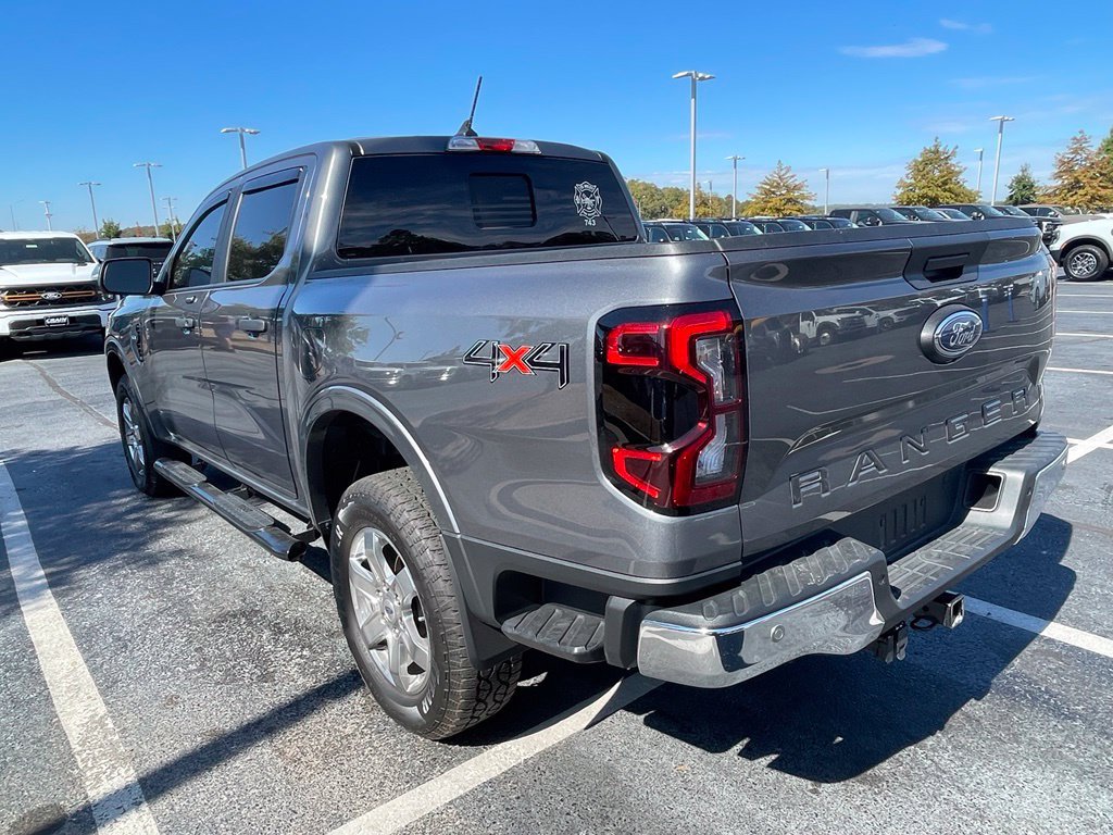 Used 2025 Ford Ranger XLT w/ Chrome Accent Package AWD/4WD image 5