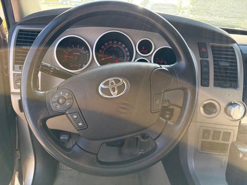 Used 2010 Toyota Tundra 4x4 Double Cab image 26