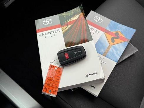 Used 2023 Toyota 4Runner SR5 Premium image 6