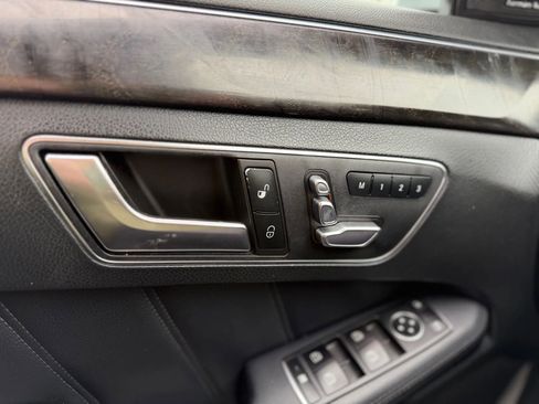 Used 2014 Mercedes-Benz E 350 4MATIC Wagon image 48