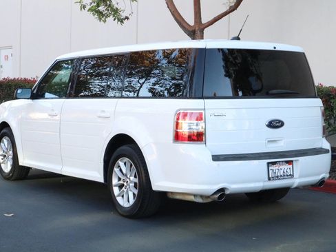 Used 2014 Ford Flex SE image 6