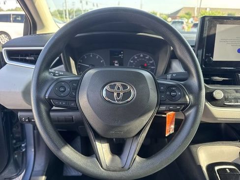 Used 2024 Toyota Corolla LE FWD image 17