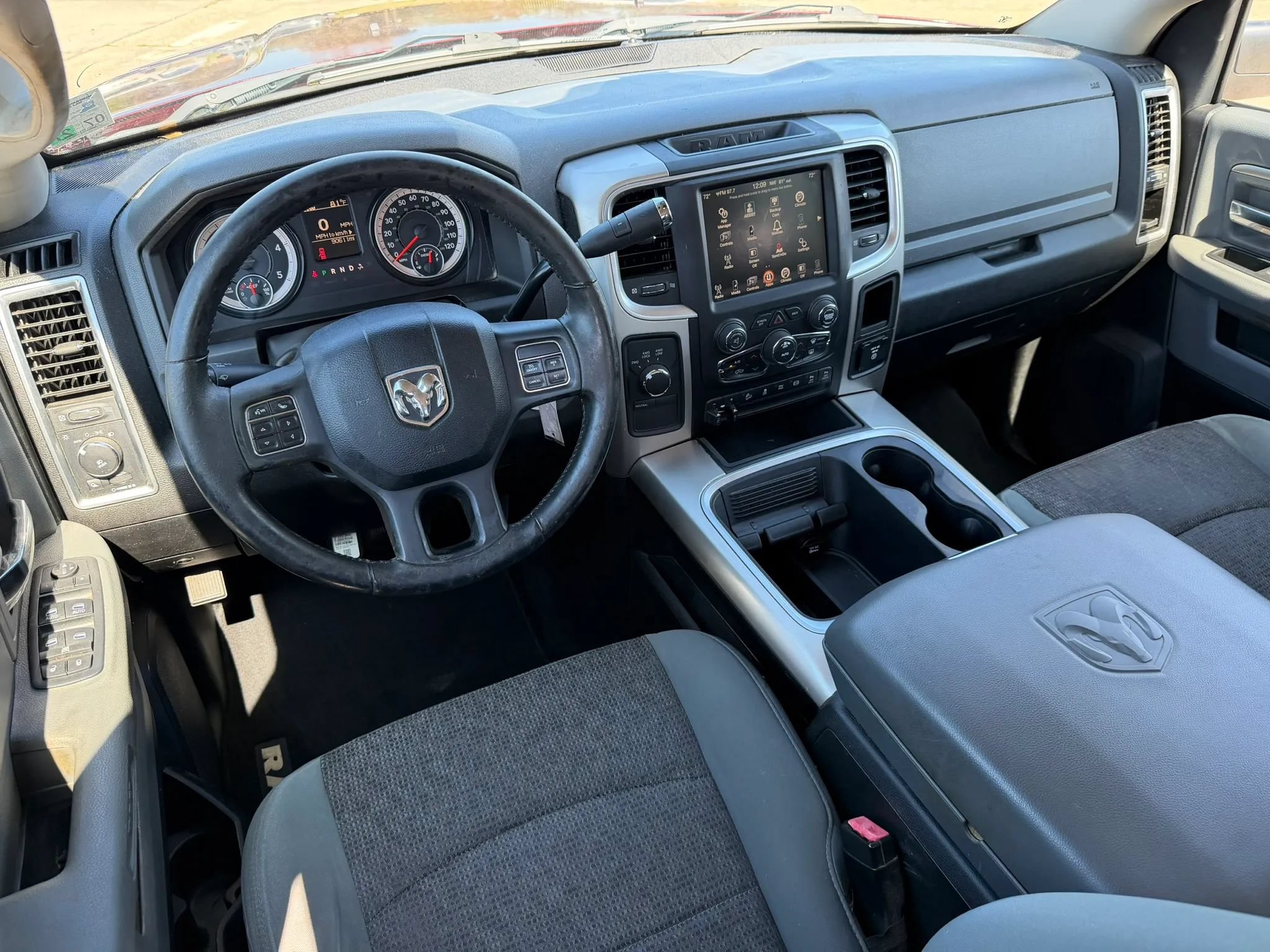 Used 2017 RAM 2500 Big Horn w/ Sport Appearance Group AWD/4WD image 20