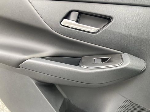 New 2026 Nissan Sentra SR w/ SR Premium Package image 28