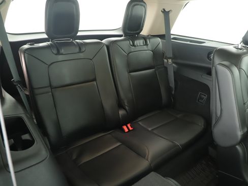 Used 2023 Lincoln Aviator 2WD w/ Premium Package image 15