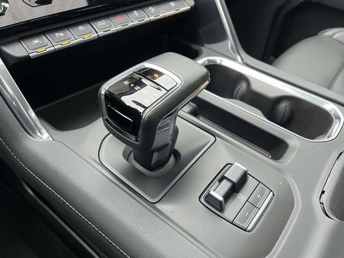 Used 2022 GMC Sierra 1500 Denali AWD/4WD image 26