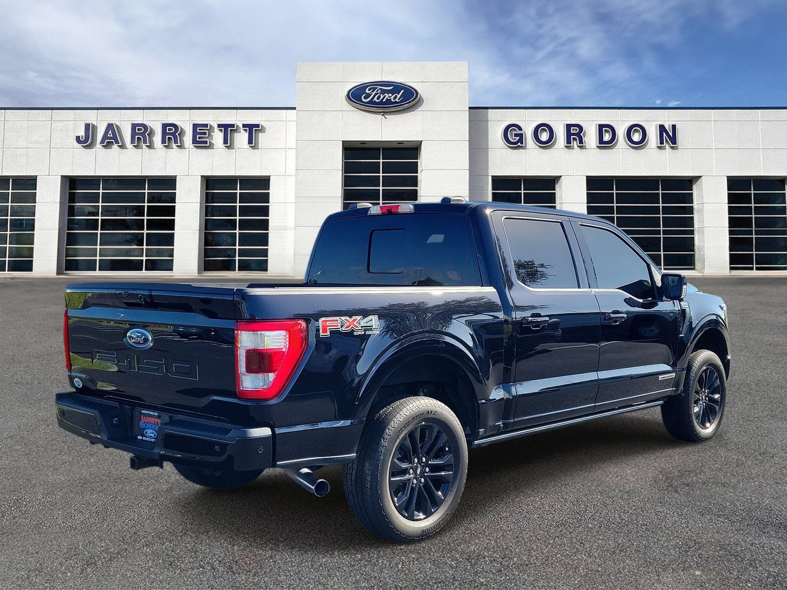 Used 2021 Ford F150 Lariat w/ Equipment Group 502A High AWD/4WD image 4