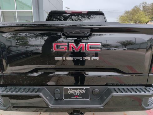 Used 2024 GMC Sierra 1500 Pro w/ Graphite Edition image 39