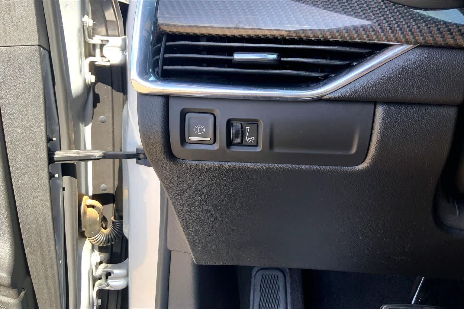 Used 2019 Cadillac XT4 Sport AWD/4WD image 36