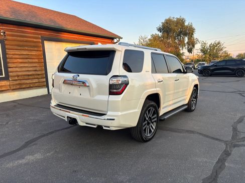 Used 2021 Toyota 4Runner Limited AWD/4WD image 7