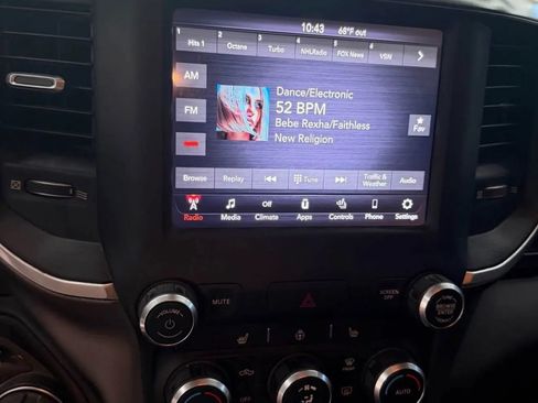 Used 2019 RAM 1500 Big Horn AWD/4WD image 6