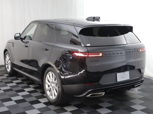 Used 2025 Land Rover Range Rover Sport SE AWD/4WD image 15