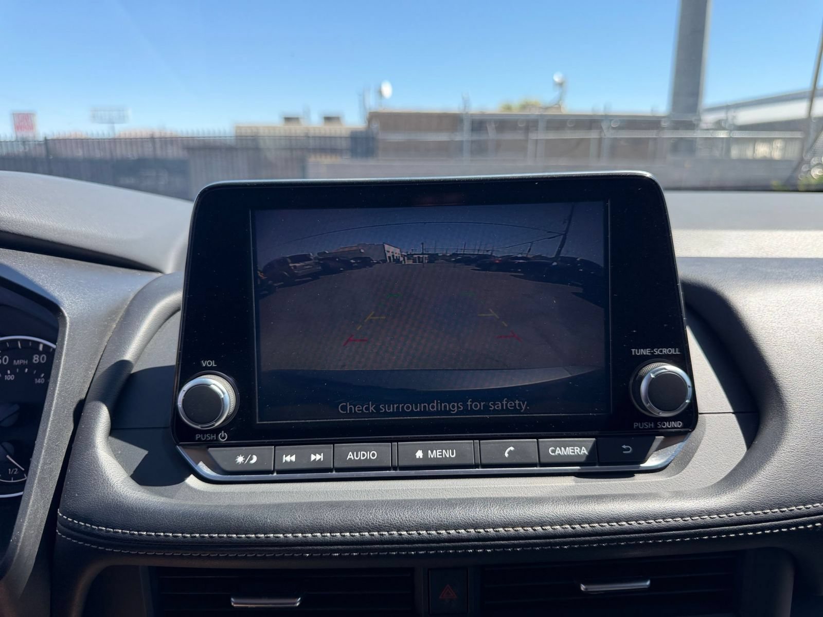 Used 2025 Nissan Rogue SV FWD image 24