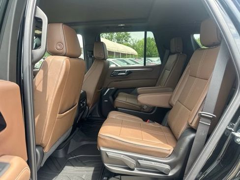 New 2026 Chevrolet Tahoe High Country AWD/4WD image 13