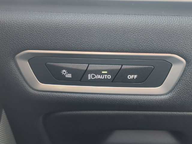 Used 2025 BMW X7 xDrive40i AWD/4WD image 27