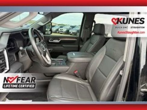 Used 2025 GMC Sierra 3500 Denali AWD/4WD image 24