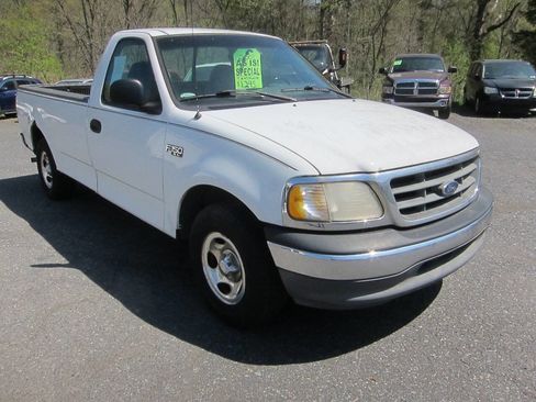 Used 2001 Ford F150 XL image 1