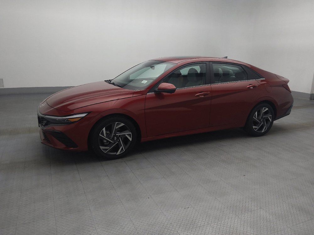 Used 2024 Hyundai Elantra Limited FWD image 2