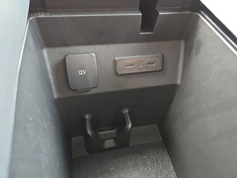 Used 2025 Ford Mustang Mach-E Premium AWD/4WD image 30