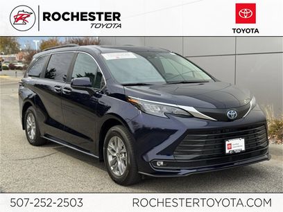 Certified 2025 Toyota Sienna XLE