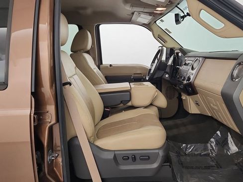 Used 2011 Ford F350 Lariat w/ Lariat Interior Pkg image 29
