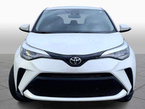 Used 2021 Toyota C-HR LE image 3