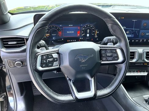 Used 2025 Ford Mustang GT Premium RWD image 12